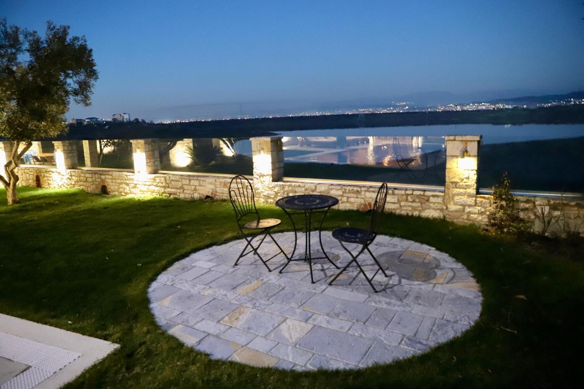 Green Villa With Private Pool Durres Exterior photo